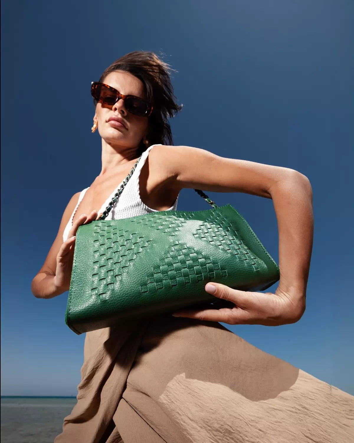 Woven Shoulder Clutch 2.0