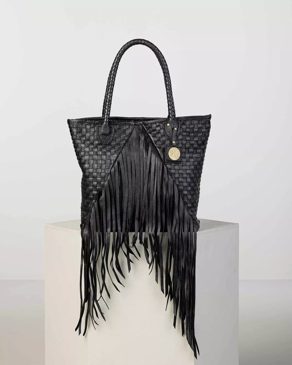 Lady woven and Fringes Bag