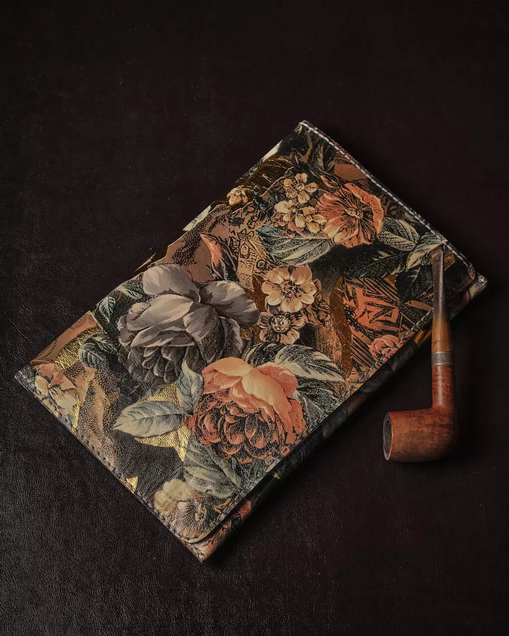 The Patterned Clutch