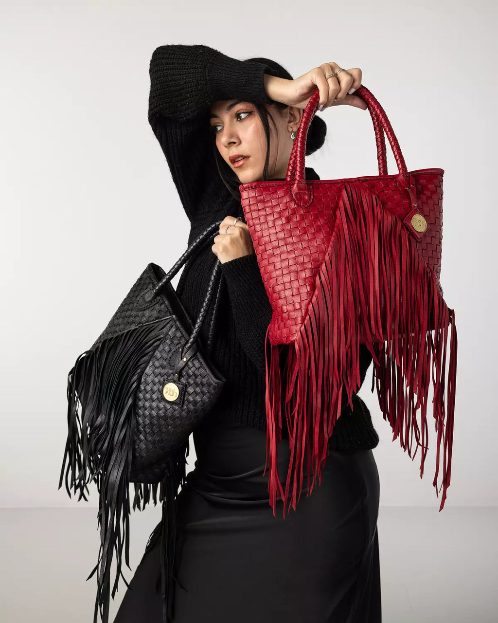 Lady woven and Fringes Bag